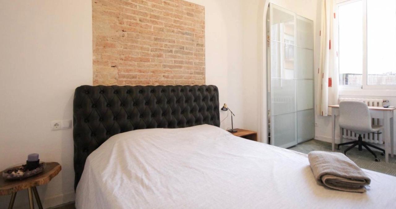 Eixample Apartments - Pova Barcelona Bagian luar foto